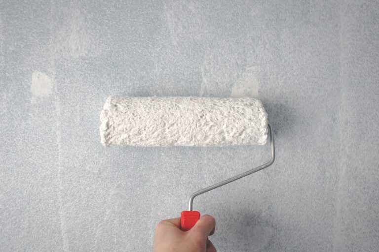 elimination des punaises de lit dans le coin du plafond guide complet